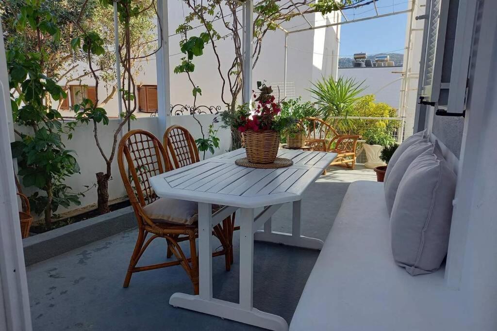 Patmos Little Suites Skála Exteriör bild
