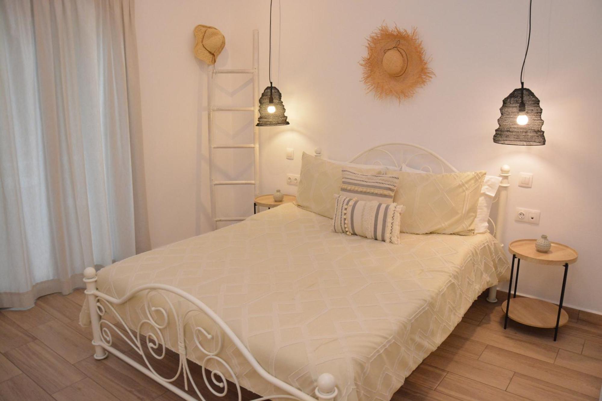 Patmos Little Suites Skála Exteriör bild