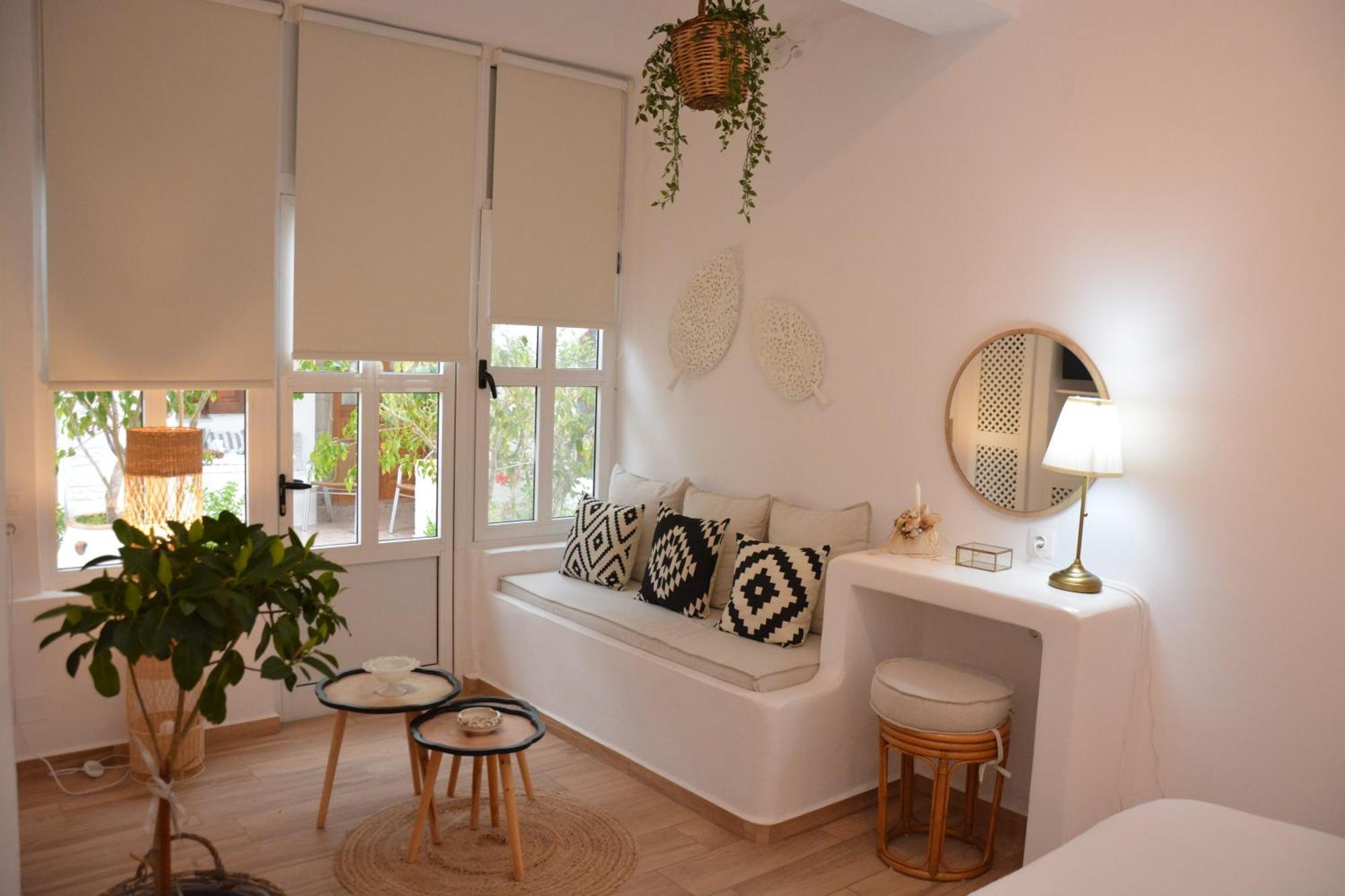 Patmos Little Suites Skála Rum bild
